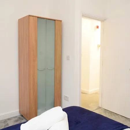 Aqua Springs, 2 Bedroom 1St Floor Apartment, Near Didsbury Manchester Exterior foto